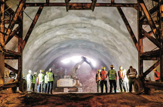 好消息！西渝高铁广安段首座隧道顺利贯通