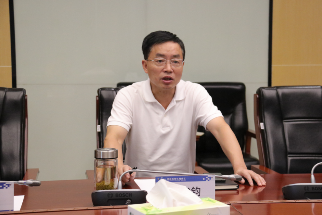 上海奥科赛飞机有限公司来新港区考察