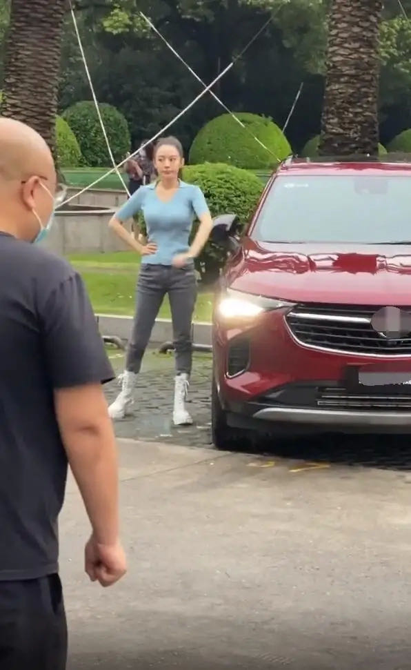 结婚一年就翻车！上芒果台疯狂捞金，真不是合约情侣？（组图） - 7