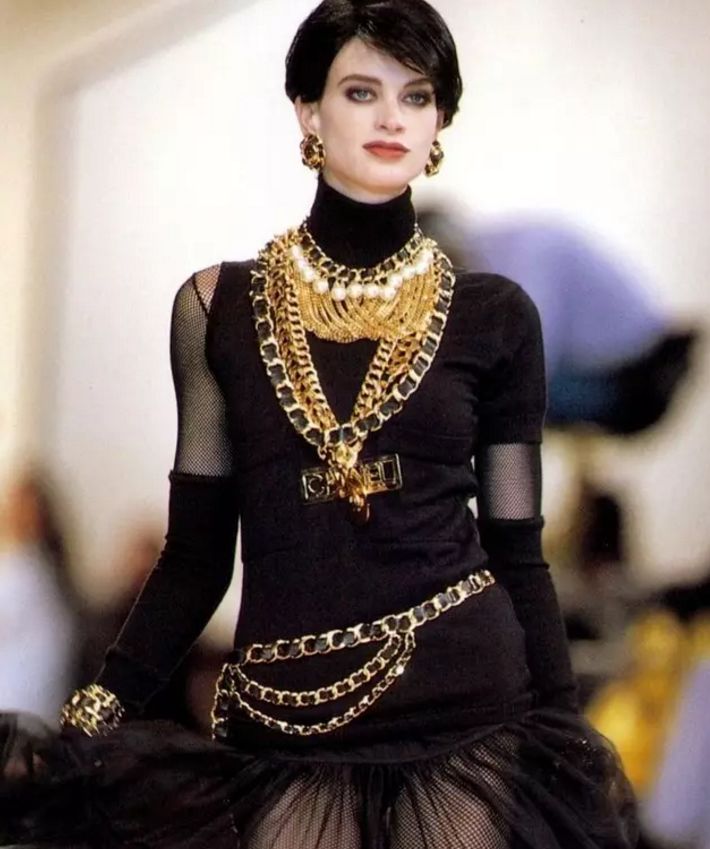 Dior、Chanel、YSL…你當年追過的《美少女戰士》個個兒都是穿高定的白富美！ 時尚 第22張
