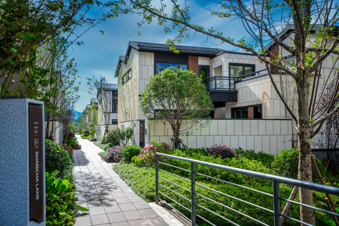 昆明汉华天马山交房实景鉴赏山风拂面与美好度假生活不期而遇