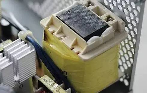 電源內部“一目了然”的圖7