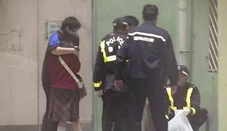 高三男生在教室發出怪笑后跳樓身亡_高三墜樓_高三學生墜樓身亡