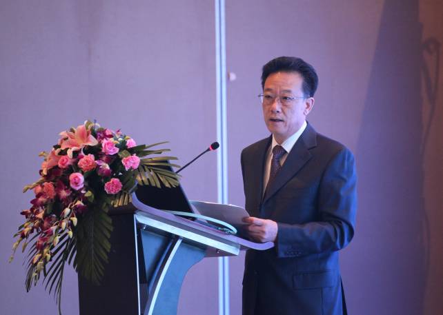 分会常务副会长,cpmc主任委员,贵金属集团党委书记,董事长朱绍武致辞