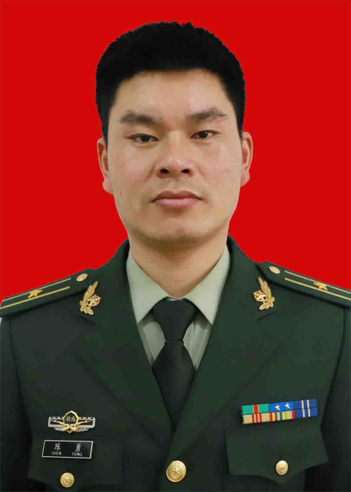 94333部隊中校軍官,芝英鎮郭山村人胡偉康94922部隊少校軍官,東城街道