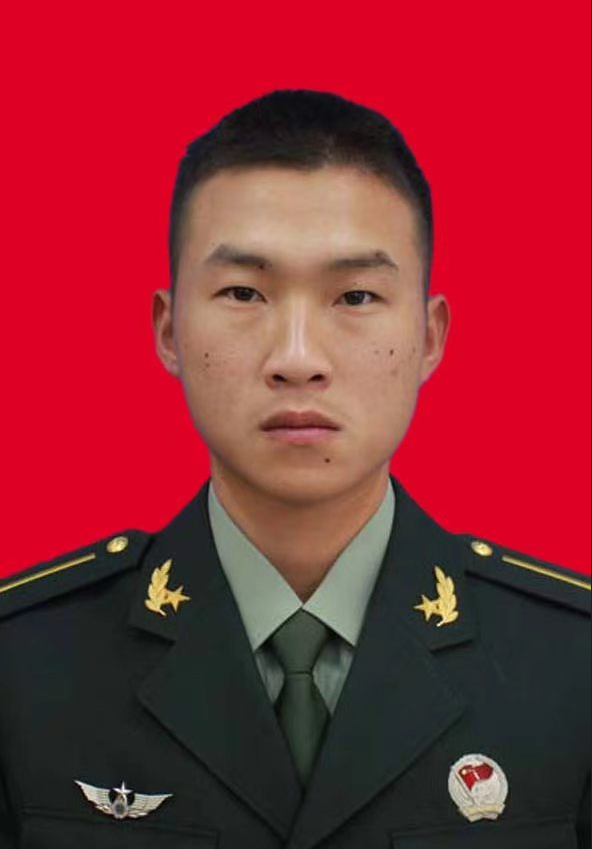 69241部队下士班长,西溪镇寨口新村人贾益康31668部队中士,西城街道雅