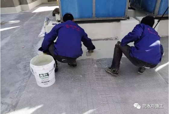 屋面排水坡度不应小于_屋面排水坡度_屋面排水坡度一般是多少