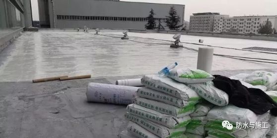 屋面排水坡度一般是多少_屋面排水坡度_屋面排水坡度不应小于