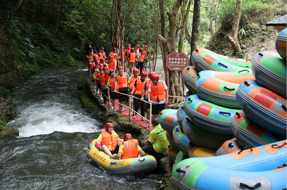 德庆盘龙峡景区:漂流成热捧游玩项目--肇房网
