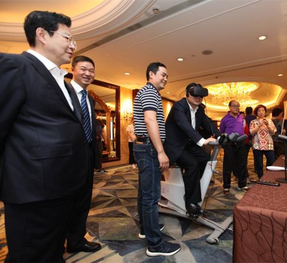 中视火鹤VR虚拟现实技术和设备团队参加第十七届赣港经贸合作活动