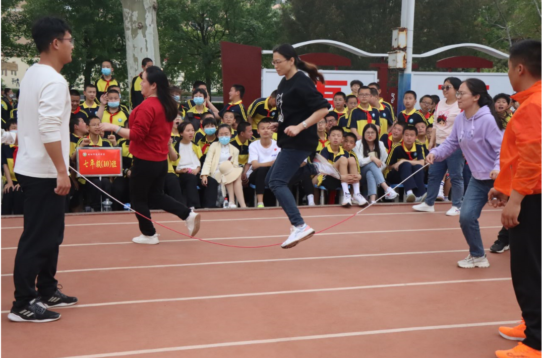 运动激扬青春,青春绽放光华——安阳市光华中学田径运动会