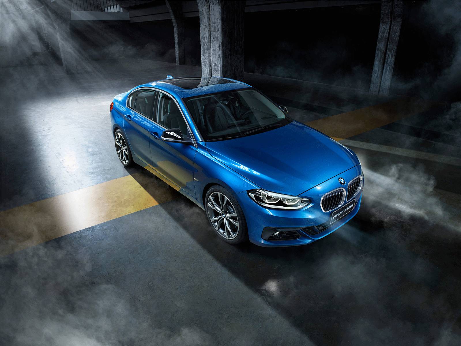 前驱宝马轿车来了——全新bmw1系运动轿车上市