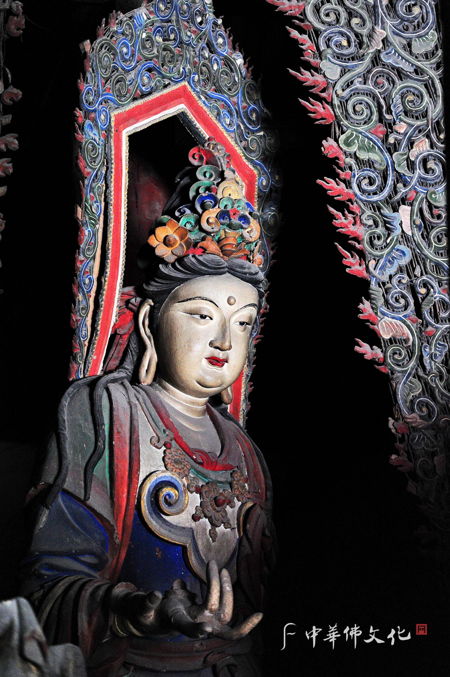 经典朔州崇福寺弥陀殿彩塑态浓意远淑且真