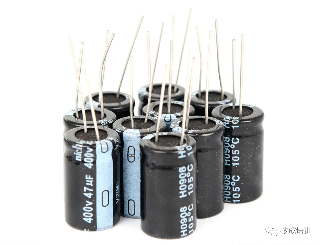 不懂无功补偿还是个好电工吗？老电工教你秒懂无功补偿！的图2