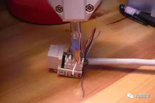 干货！网线接法详细图解~的图4