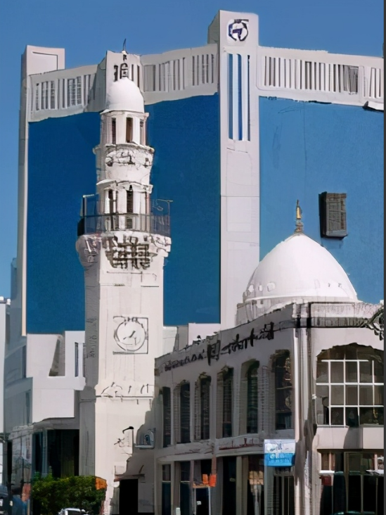 巴林银行事件 巴林银行倒闭案，魔鬼交易员亏掉8亿英镑，赔光百年银行