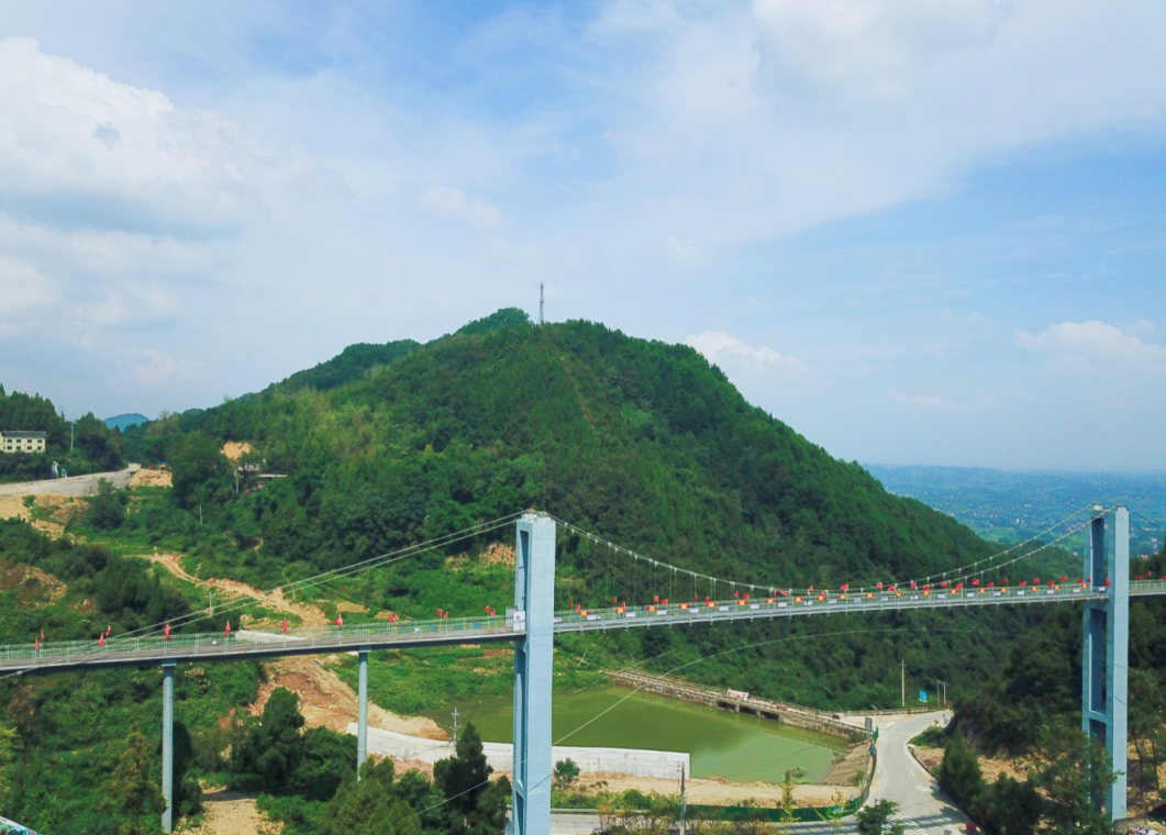 不用晒太阳,林间游乐场——恺之峰旅游区约起来!"桑拿