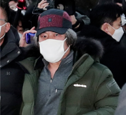 全网暴怒！光天化日，行车记录仪拍到中年男猥亵幼女，成都警方回应（视频/图） - 11