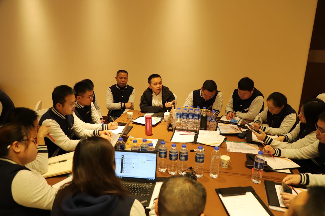 行穩(wěn)致遠(yuǎn)，進(jìn)而有為！鹽津鋪?zhàn)?020年戰(zhàn)略共創(chuàng)會(huì)圓滿舉行！