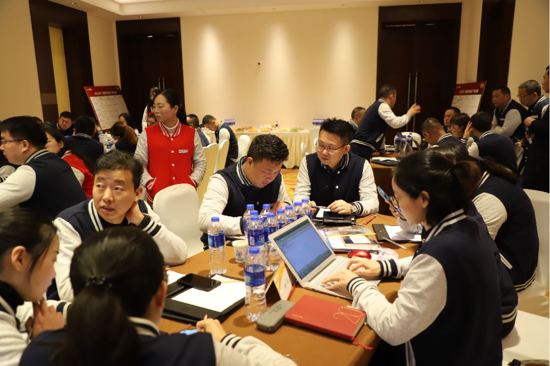 行穩(wěn)致遠(yuǎn)，進(jìn)而有為！鹽津鋪?zhàn)?020年戰(zhàn)略共創(chuàng)會(huì)圓滿舉行！