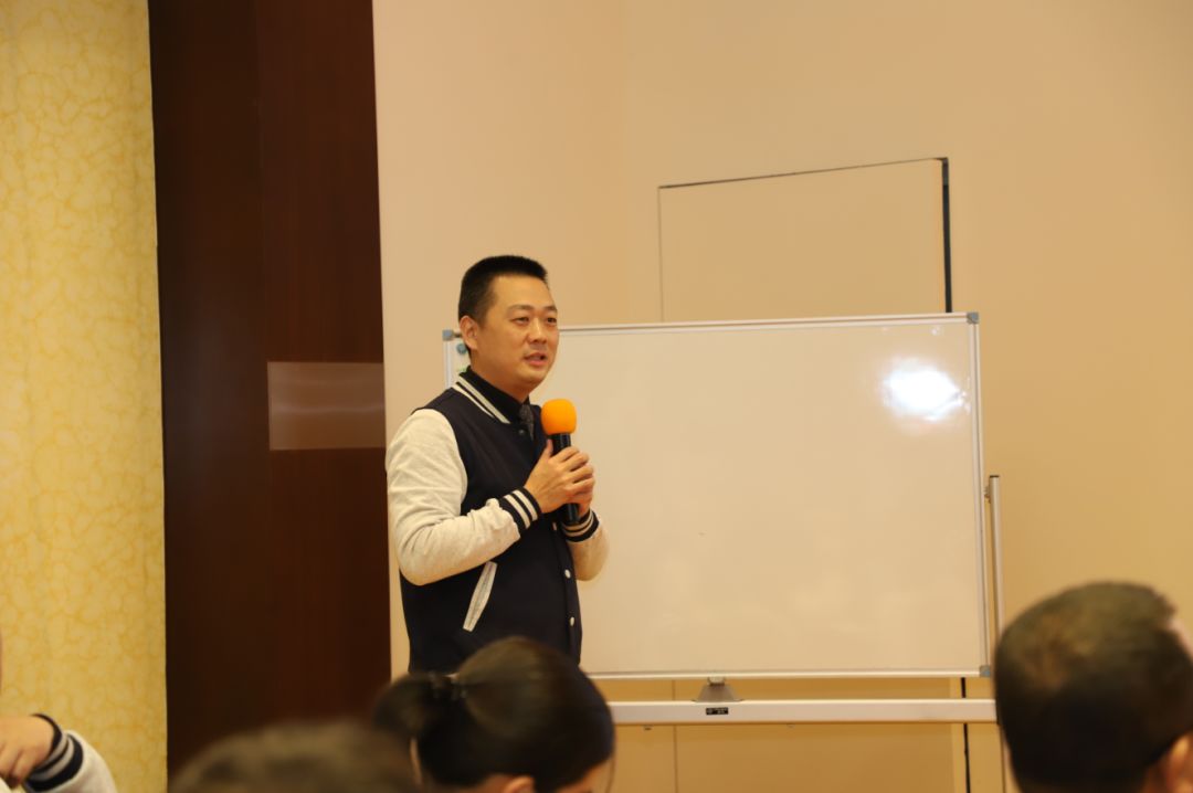 行穩(wěn)致遠(yuǎn)，進(jìn)而有為！鹽津鋪?zhàn)?020年戰(zhàn)略共創(chuàng)會(huì)圓滿舉行！