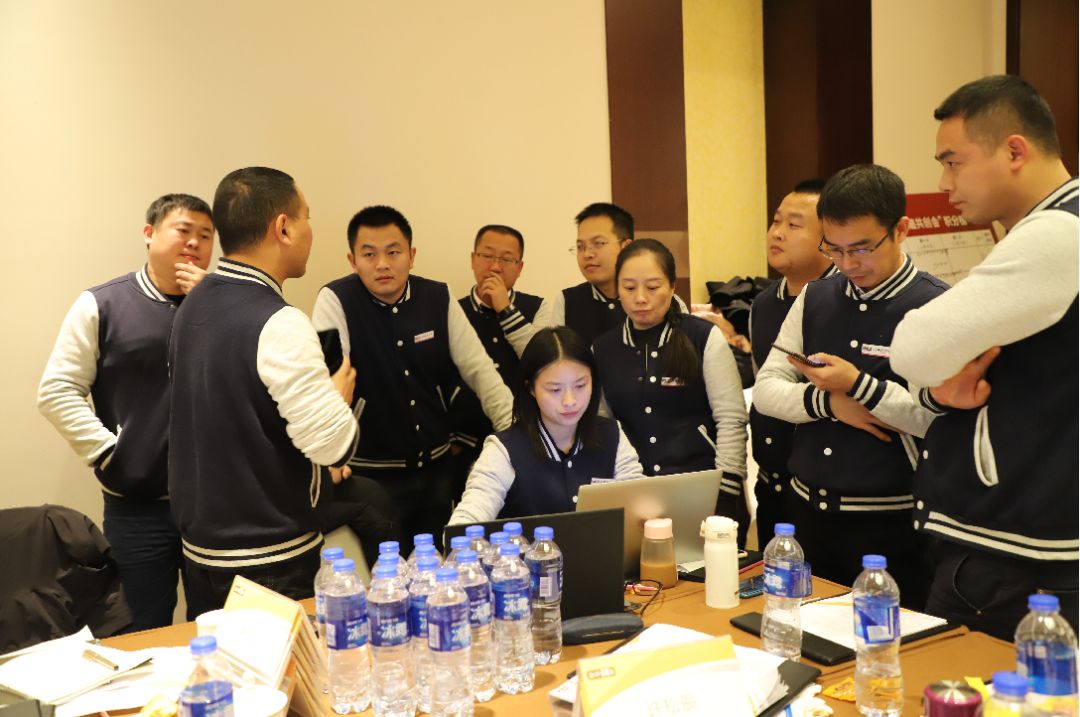 行穩(wěn)致遠(yuǎn)，進(jìn)而有為！鹽津鋪?zhàn)?020年戰(zhàn)略共創(chuàng)會(huì)圓滿舉行！