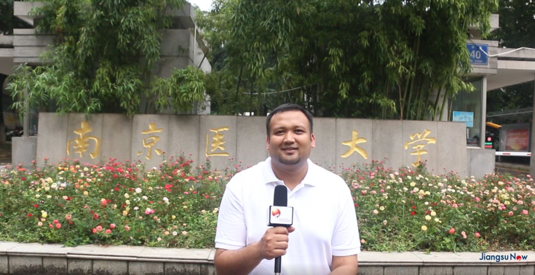 ▲狄瑞杰接受新华日报全媒体国际传播部记者&Now君采访