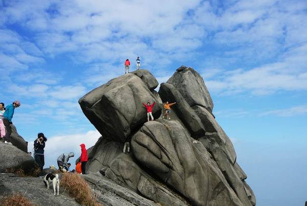 (12月3~4日)新丰云髻山 广东的香格里拉 看枫叶 泡温泉