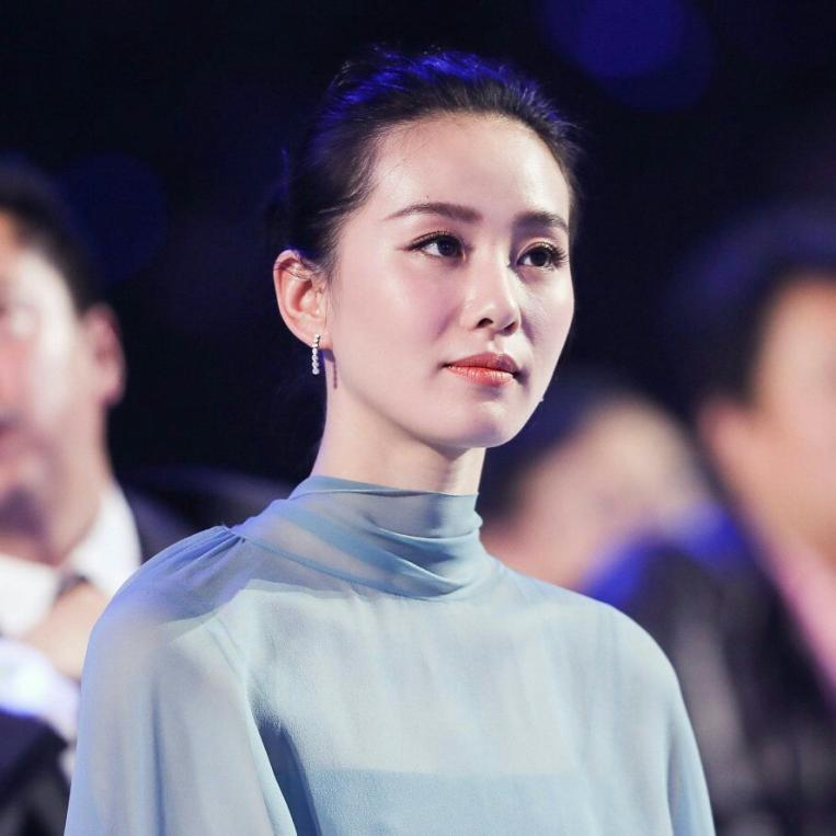 刘诗诗因穿越剧爆红却突然宣布结婚婚后复出却被网友骂惨了