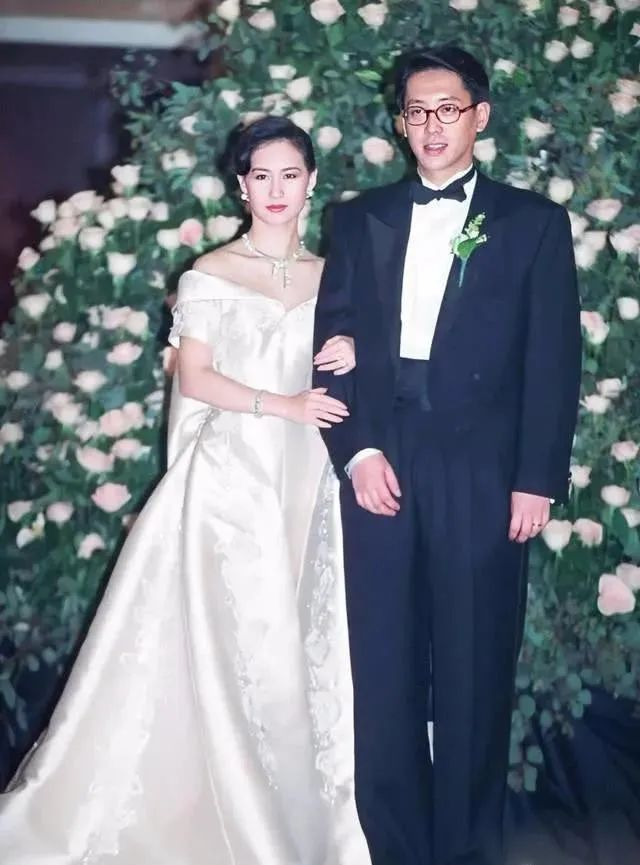 李健:深情在任何时代都是奢侈品 - 蘑菇号