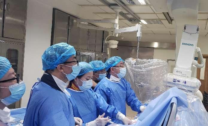 怎么掌握器械心外宜宾二院开启心血管疾病器械治疗新时代_https://www.jmylbn.com_新闻资讯_第2张