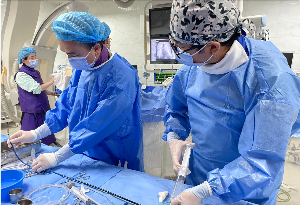 怎么掌握器械心外宜宾二院开启心血管疾病器械治疗新时代_https://www.jmylbn.com_新闻资讯_第5张