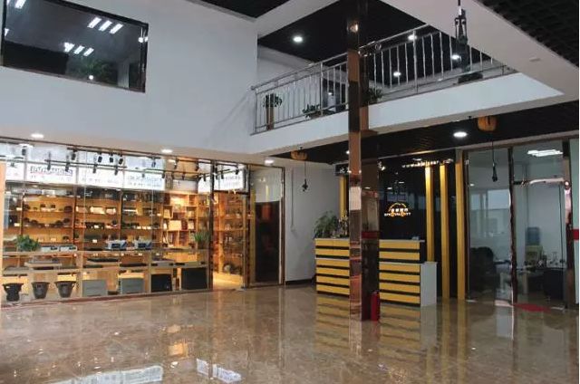 金牛座内外不凡，尽揽全局