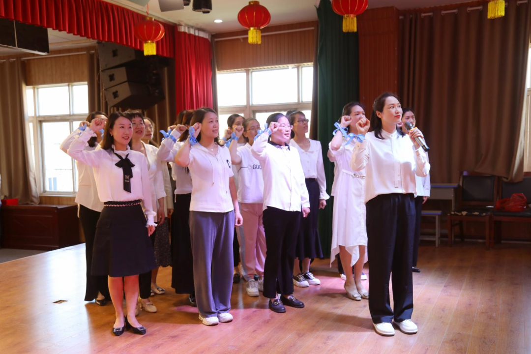 沭阳县东关实验小学举行青蓝工程师徒结对启动仪式