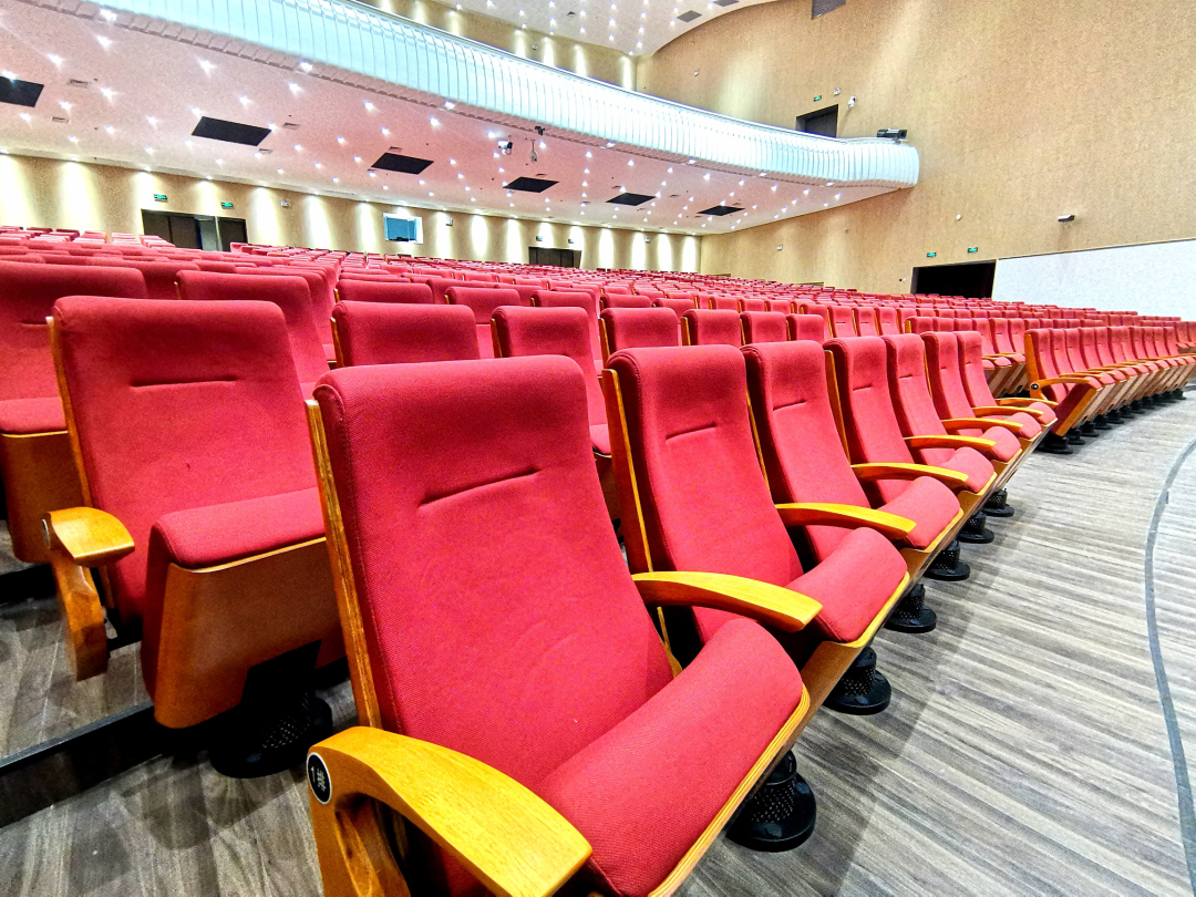 大型场地场地租赁_租赁场地交接确认书_公司注册租赁场地