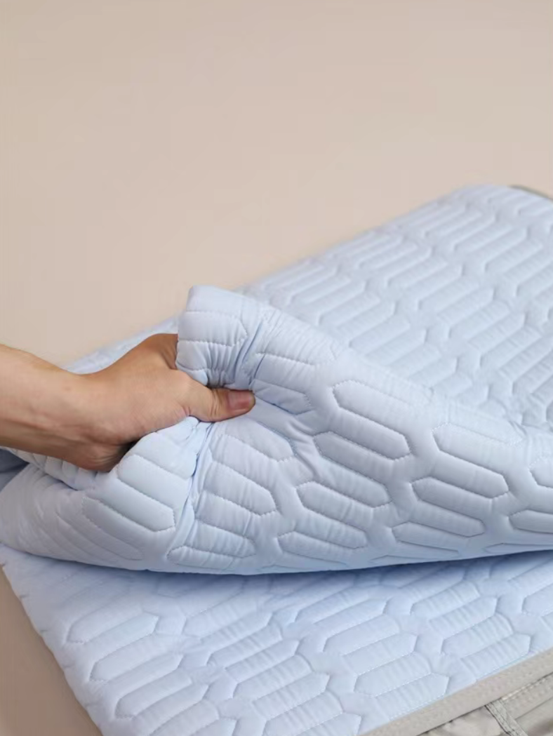 乳胶凉席到底凉不凉_乳胶凉席好吗?能凉快吗?_乳胶凉席凉快嘛