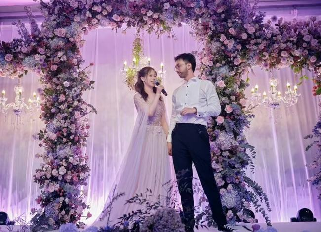 "老坛胡说"本名谭成锋,是一位美食博主兼音乐人