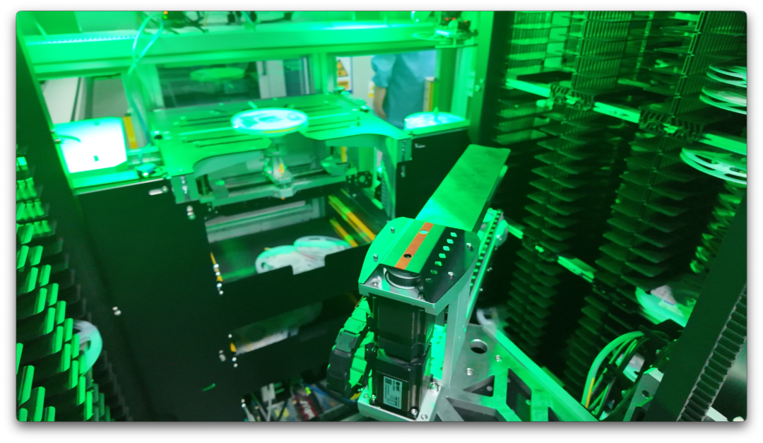Robotic arm picking reels