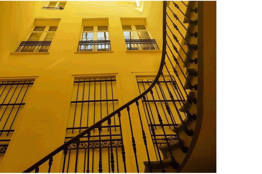 我参加了前男友的婚礼，新娘长得像我-Graymii 小灰