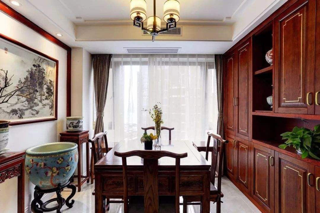 买家具，首选红木家具