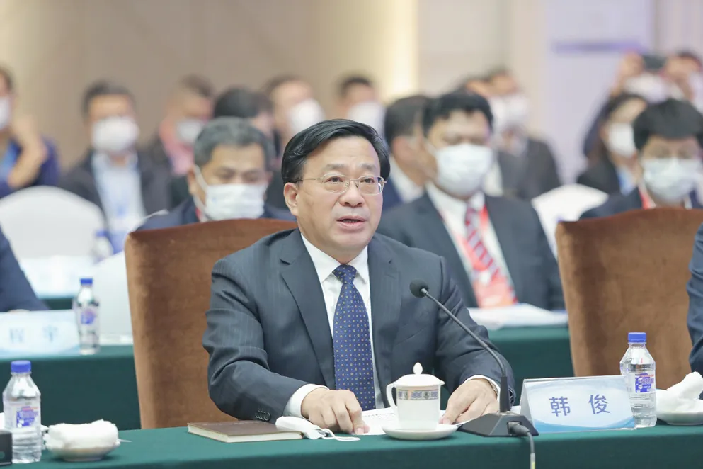 吉林省委书记景俊海、省长韩俊出席跨国公司吉林行恳谈会,中国国际跨国公司促进会名誉会长杜青林致辞 吉林省委书记景俊海、省长韩俊出席跨国公司吉林行恳谈会,中国国际跨国公司促进会名誉会长杜青林致辞