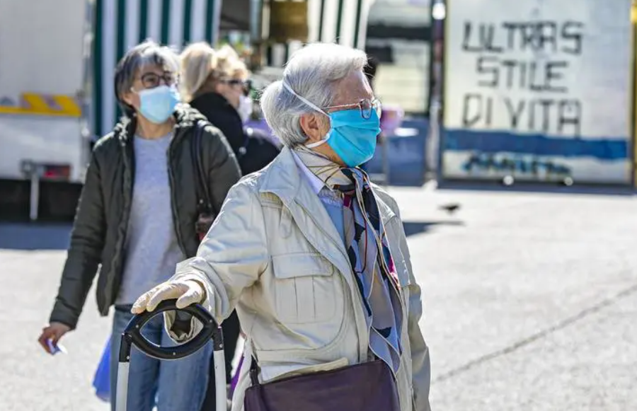 惊！全球首个群体免疫地出现，过半居民已有抗体，新冠这场噩梦远未结束（组图） - 6