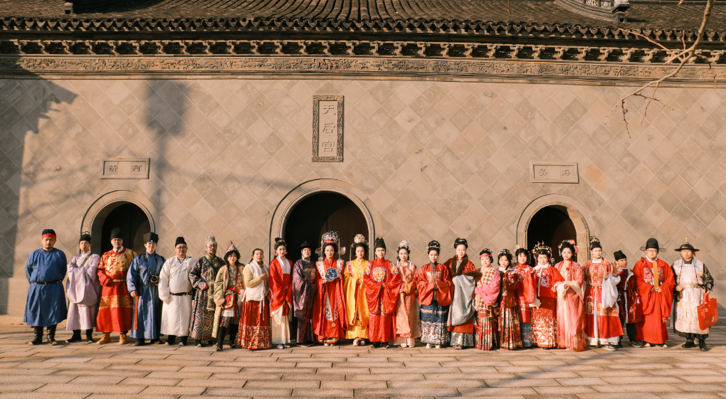 苏州河畔罗裳曳 古今交融迎2026——北站街道汉服文化活动启新章 - 第4张