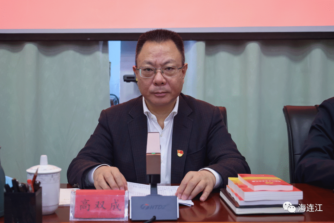 连江组织收听收看省管干部学习贯彻党的二十大精神专题研讨班开班式并开展研讨学习