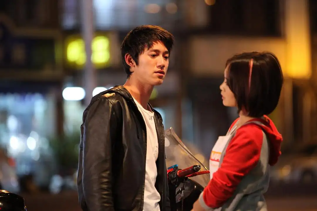 高中生“直播”怀孕生子，这大尺度吓到观众