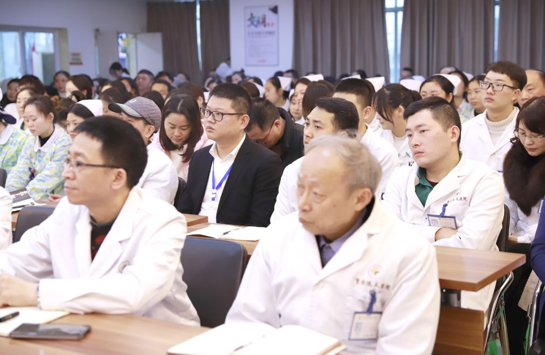 亚信集团_亚信集团是做什么的_亚信集团cfo