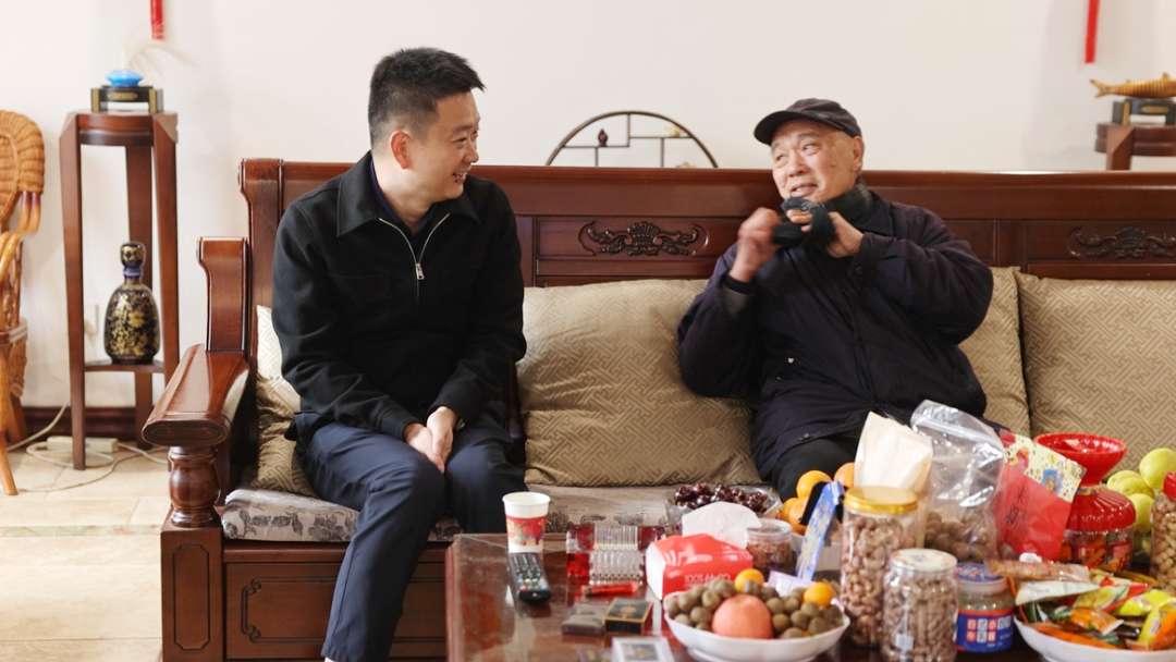 君山区陈淼带队赴广兴洲镇钱粮湖镇走访乡友并调研招商项目