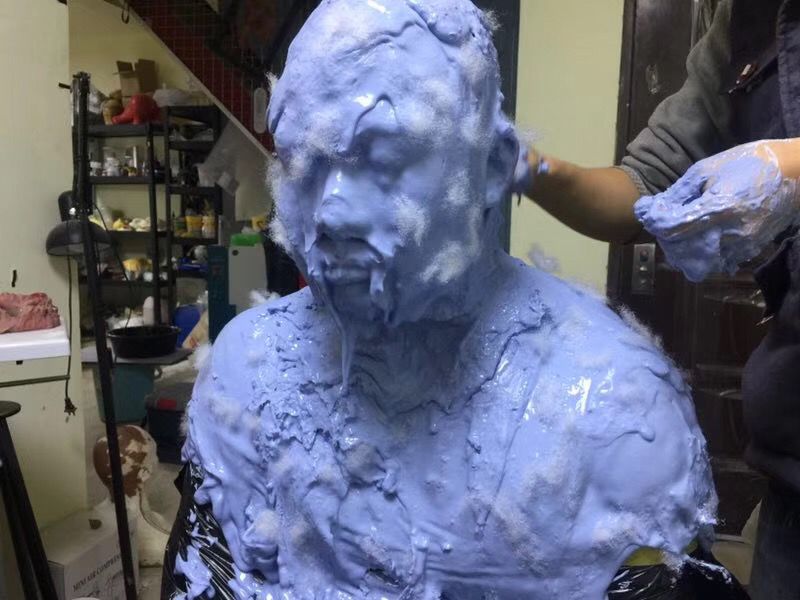 揭秘电影中特效化妆的标准流程