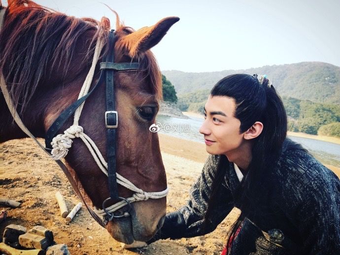 揭秘电影中特效化妆的标准流程