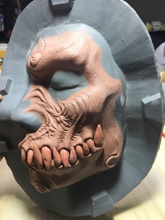 揭秘电影中特效化妆的标准流程